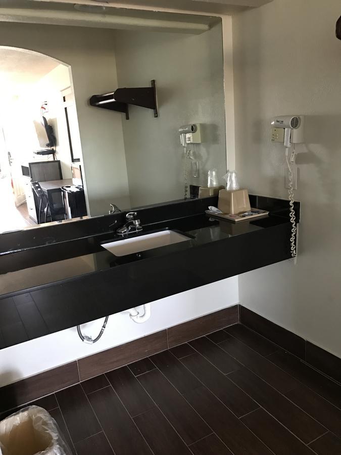 Moonlight Inn & Suites Jersey Village Zewnętrze zdjęcie